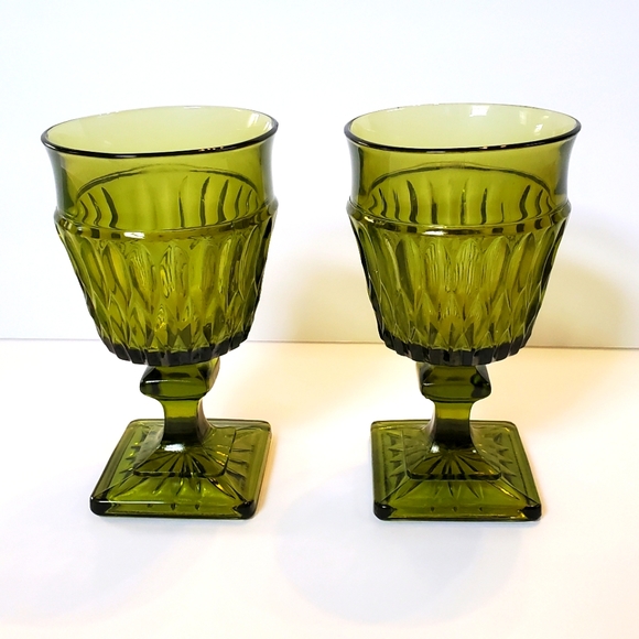 Vintage green glass goblets EUC